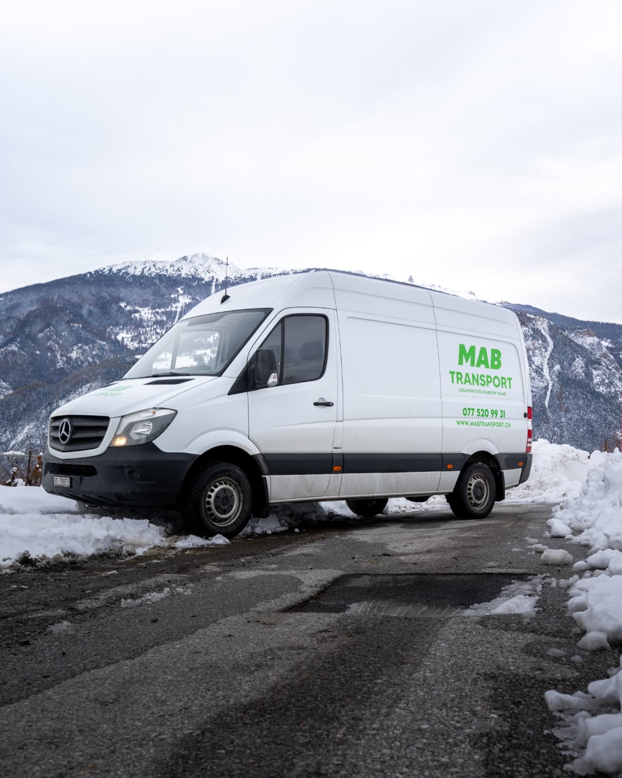 Argos, utilitaire de location MAB Transport, vue extérieure